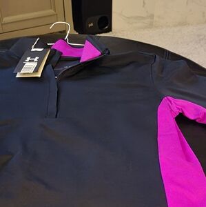 Under Armour women's 1/2 zip pullover large